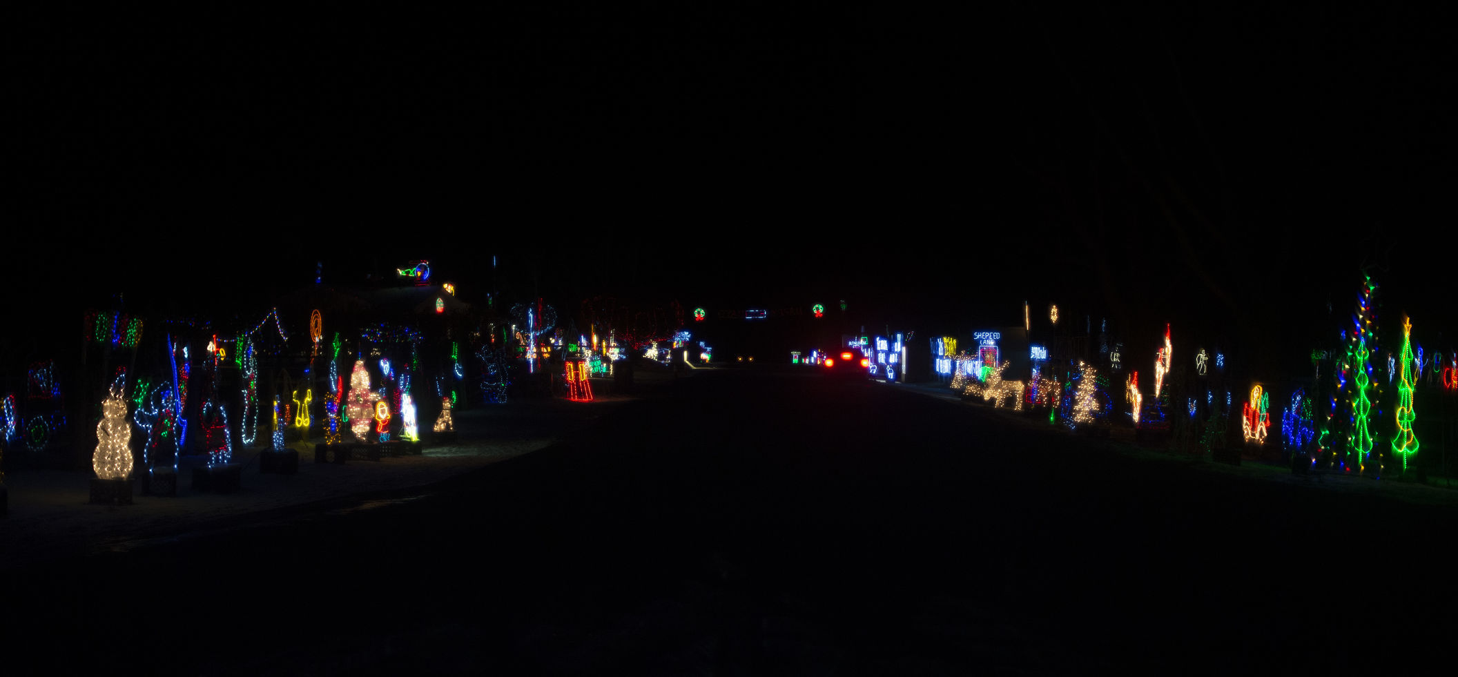 Holiday light displays
